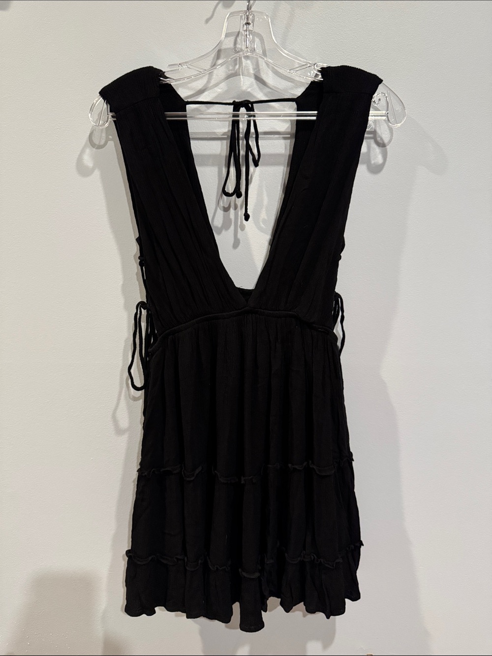 Cotton Candy LA Black Mini Dress plunging V-Neck Tiered Ruffle Sundress Sz Large